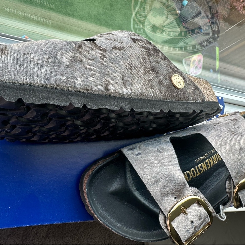 Crush velvet Birkenstocks
